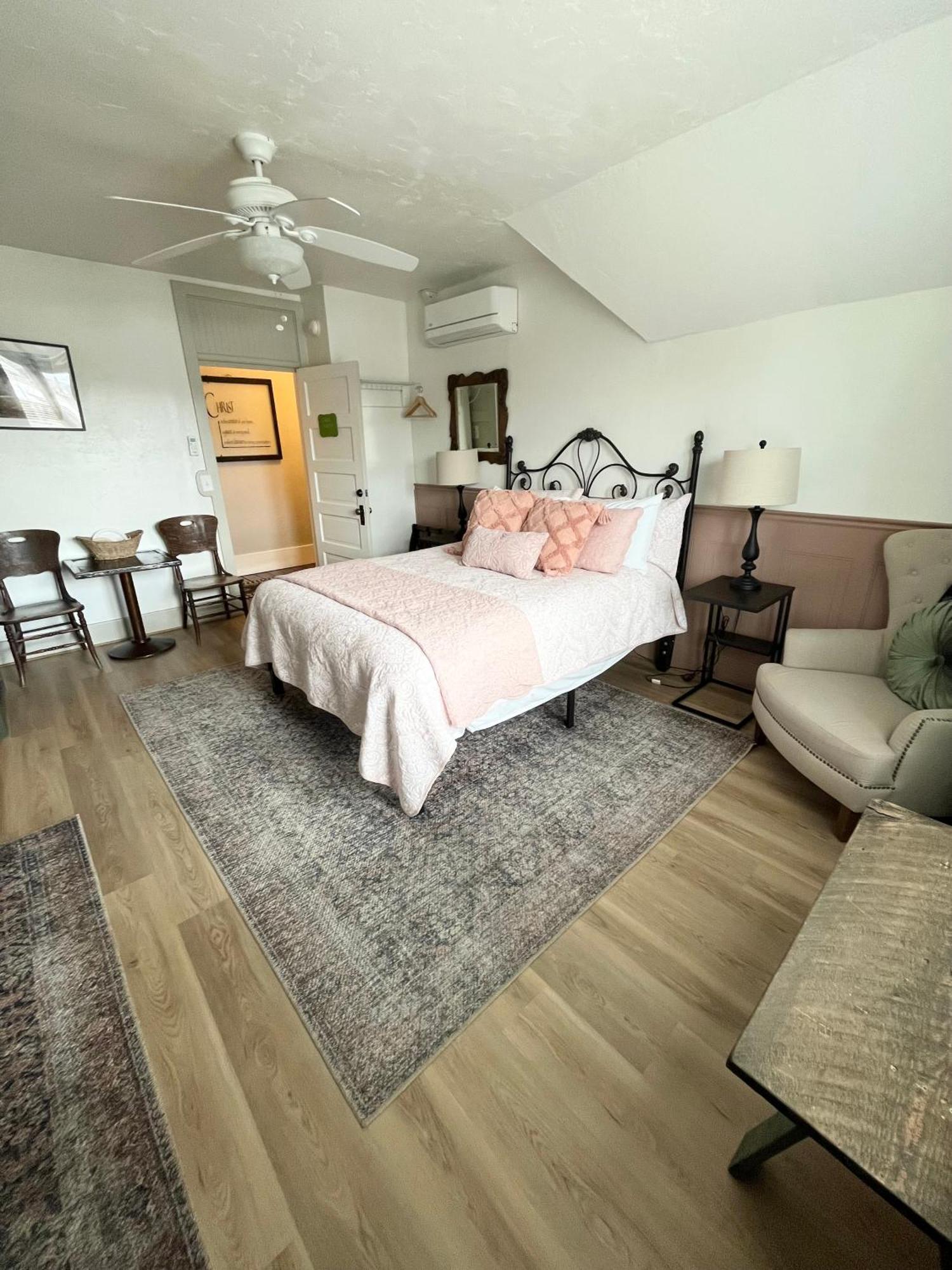 Отель The Panguitch House Экстерьер фото